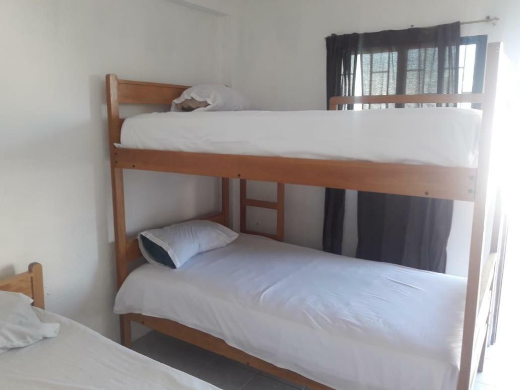 סלינאס Hotel Manhattan Salinas מראה חיצוני תמונה
